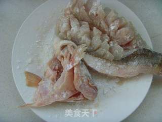 酸甜鲜香---松鼠鱼的做法步骤:7