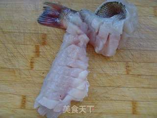 酸甜鲜香---松鼠鱼的做法步骤:3