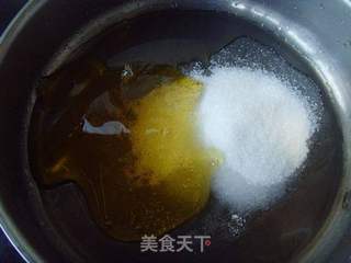 酥脆可口---花生酥糖的做法步骤:2