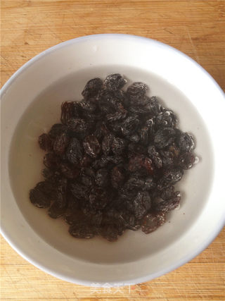 葡萄干夹心饼干的做法步骤：1