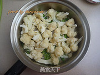蒜蓉辣椒酱炒花菜的做法步骤:5