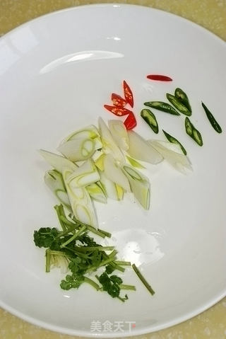 凉拌鲍螺肉的做法步骤:2