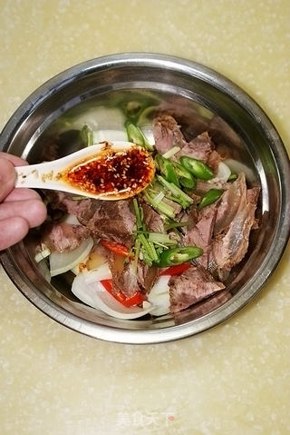 家常凉拌卤牛腱子肉的做法步骤:4