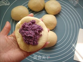 紫薯花包的做法步骤:5