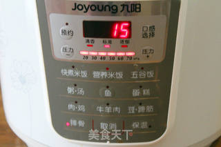 腔骨炖玉米的做法步骤:7