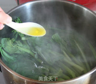 凉拌广东菜心的做法步骤:3