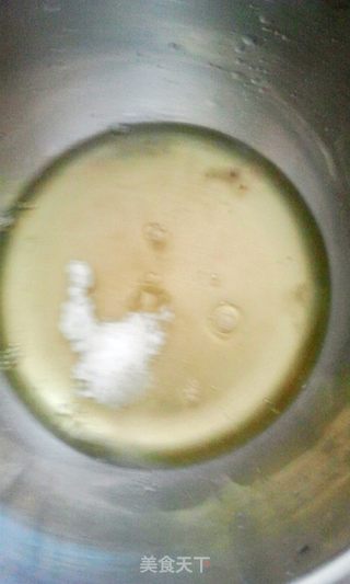 戚风蛋糕(6寸)的做法步骤:8