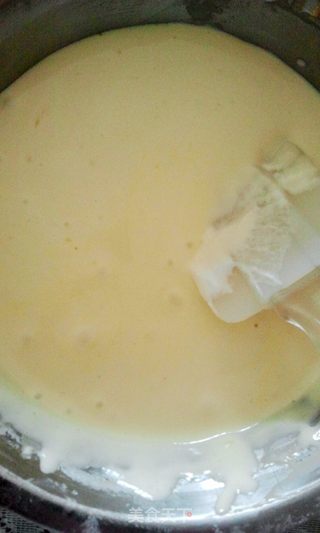 戚风蛋糕(6寸)的做法步骤:14