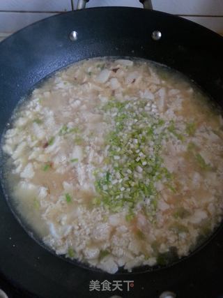 蛋黄虾仁豆腐羹的做法步骤:7