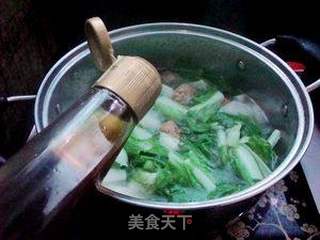 肉丸青菜萝卜汤的做法步骤:7