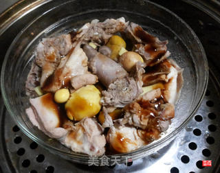 香菇板栗蒸土鸡的做法步骤:8