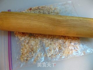 经典贺年酥角与蛋散的做法步骤：1