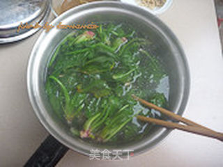麻酱菠菜的做法步骤:2