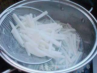 葱油萝卜丝的做法步骤:2