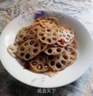 炝拌椒油藕片的做法步骤:9