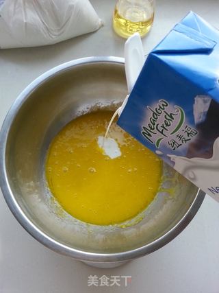 肉松菠菜蛋糕卷的做法步骤:5