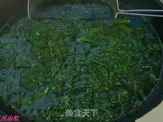 荠菜煎饼的做法步骤：2