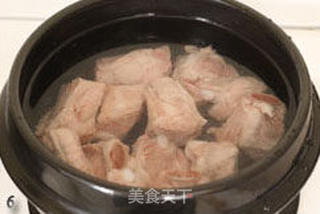 补钙养颜正当时--鲜藕红枣排骨汤的做法步骤:6