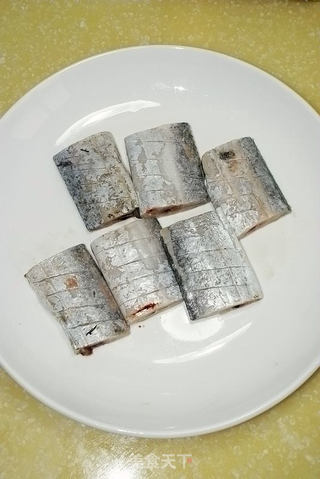 【一卤鲜带鱼】---胶东特色的腌制海鱼方法的做法步骤:2