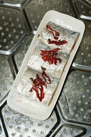 【一卤鲜带鱼】---胶东特色的腌制海鱼方法的做法步骤:5