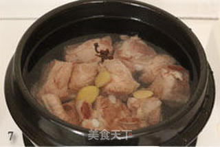 补钙养颜正当时--鲜藕红枣排骨汤的做法步骤:7