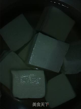 家常酿豆腐的做法步骤：1