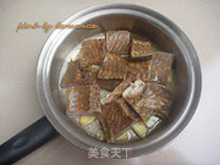 煎烧腊鱼块的做法步骤:4