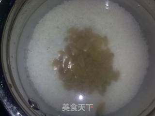 葡萄干粥的做法步骤:3