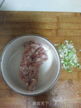 翡翠馄饨的做法步骤：4