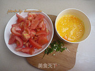 西红柿鸡蛋的做法步骤:2