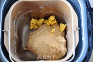 肉桂果仁全麦包的做法步骤:5