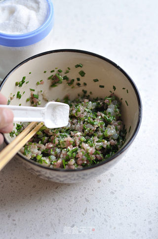 鲜虾肉馄饨的做法步骤:5