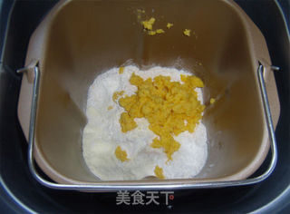 巧克力酱配卡仕达超软吐司的做法步骤:4