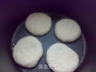 生煎酸菜肉包的做法步骤:12