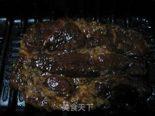 黑胡椒煎猪扒的做法步骤:2