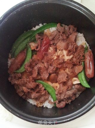 美味简餐——香菇蔬菜牛肉饭的做法步骤:4