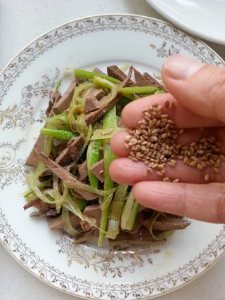 葱油卤肝的做法步骤:7