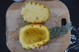 酸酸甜甜菠萝饭的做法步骤:2