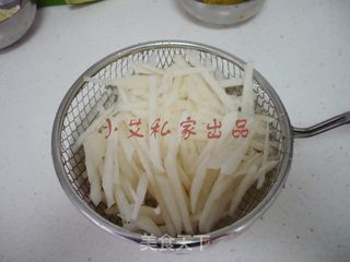 京糕桂花梨丝的做法步骤:5