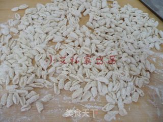 陕西小吃------麻食的做法步骤:12