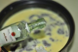 蓝樱桃朗姆酒冰淇淋的做法步骤:7