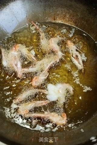 【油炸小甲虾】---味鲜补钙的迷你版小龙虾的做法步骤:5