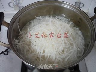 酸汤水饺的做法步骤:6