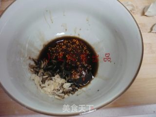 酸汤水饺的做法步骤:13