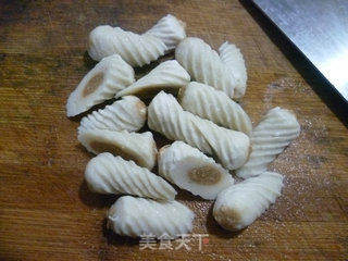 海鱼肉卷炒娃娃菜的做法步骤：4
