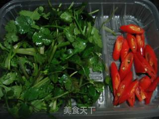 记忆中广院的味道——香菜炒肉丝的做法步骤:2
