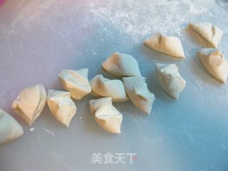 白菜饺子的做法步骤:3