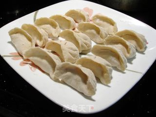 白菜饺子的做法步骤:7