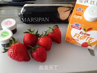 超多图分享——Marsipankake(翻糖蛋糕)的做法步骤:17