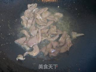 尖椒炒肉的做法步骤：3